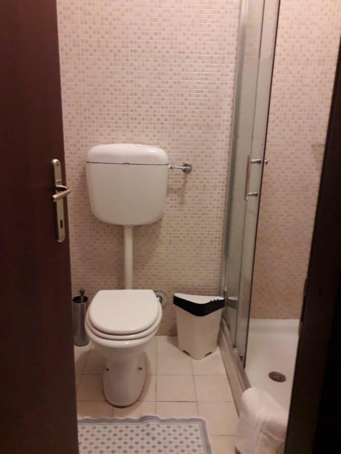 Botel Inn Rzym Zewnętrze zdjęcie