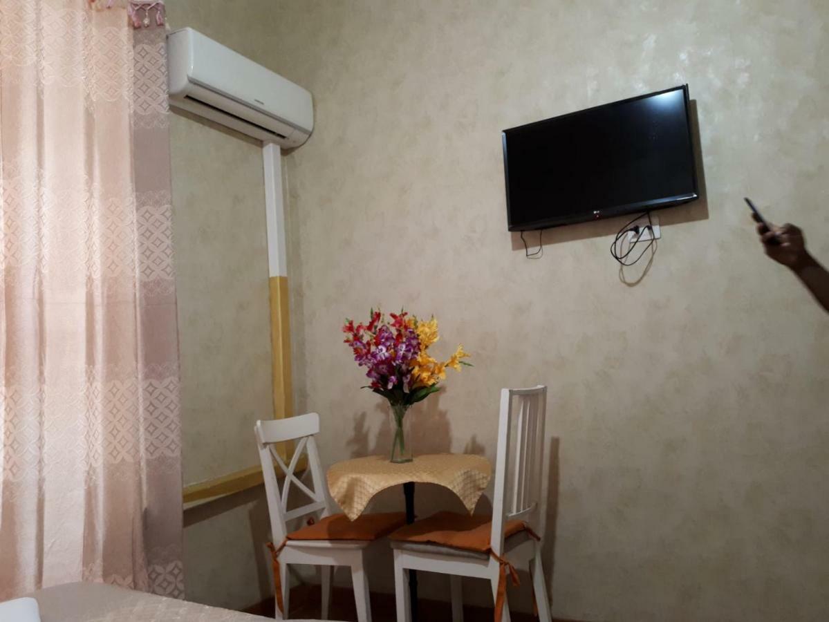 Botel Inn Rzym Zewnętrze zdjęcie