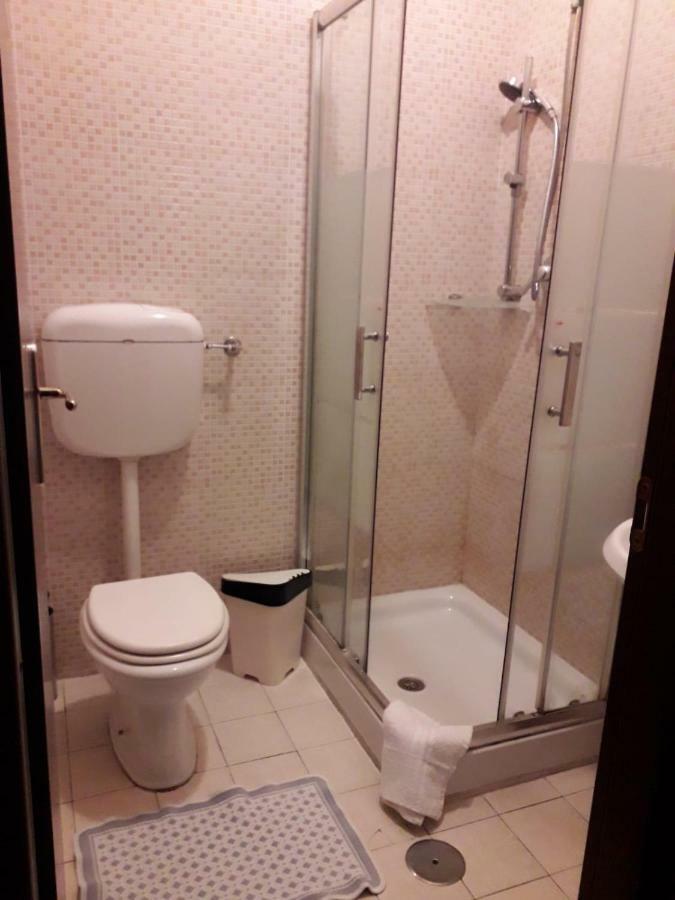 Botel Inn Rzym Zewnętrze zdjęcie