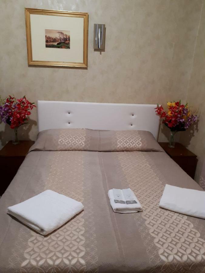 Botel Inn Rzym Zewnętrze zdjęcie